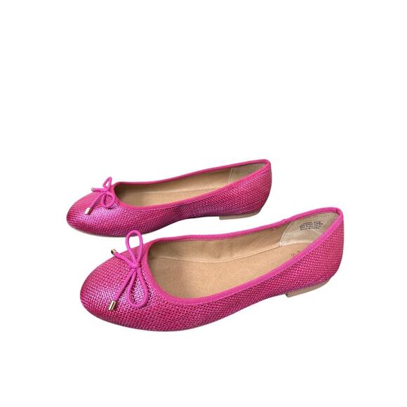 NWT Crown & Ivy Wide 8.5 Hot Pink Larissa Slip On Ballet Flat Shoe Work Office - Picture 5 of 13